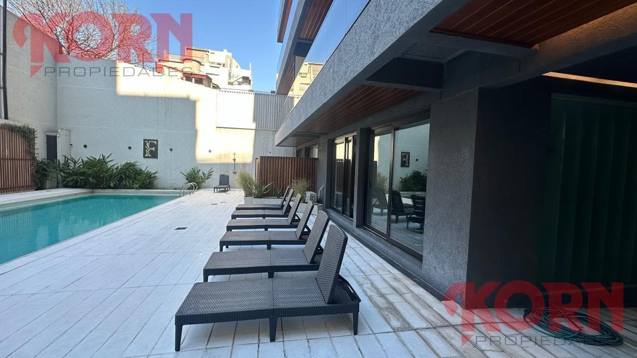 Niceto Vega al 5700, entre Carranza y Bonpland
