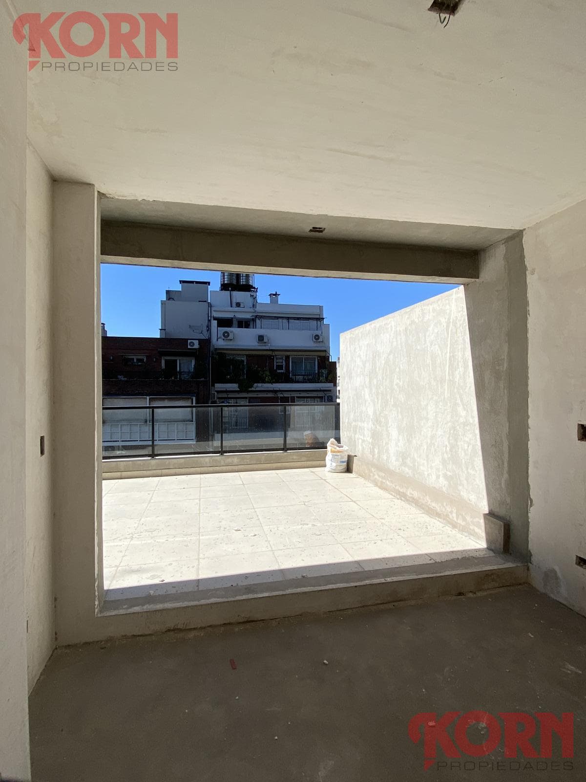 Franklin Roosevelt al 3100, entre Av. Dr. R. Balbín y Zapiola