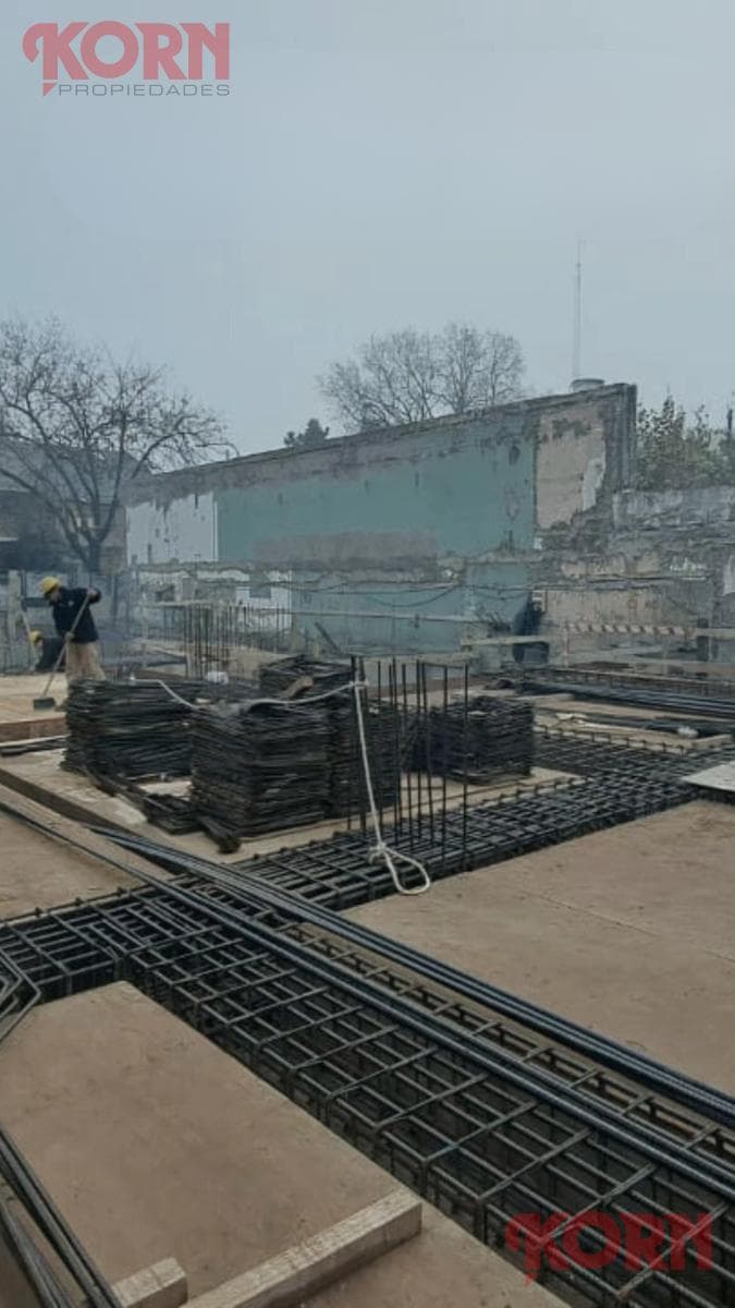 Céspedes 3300, entre Gral. Enrique Martínez y Delgado