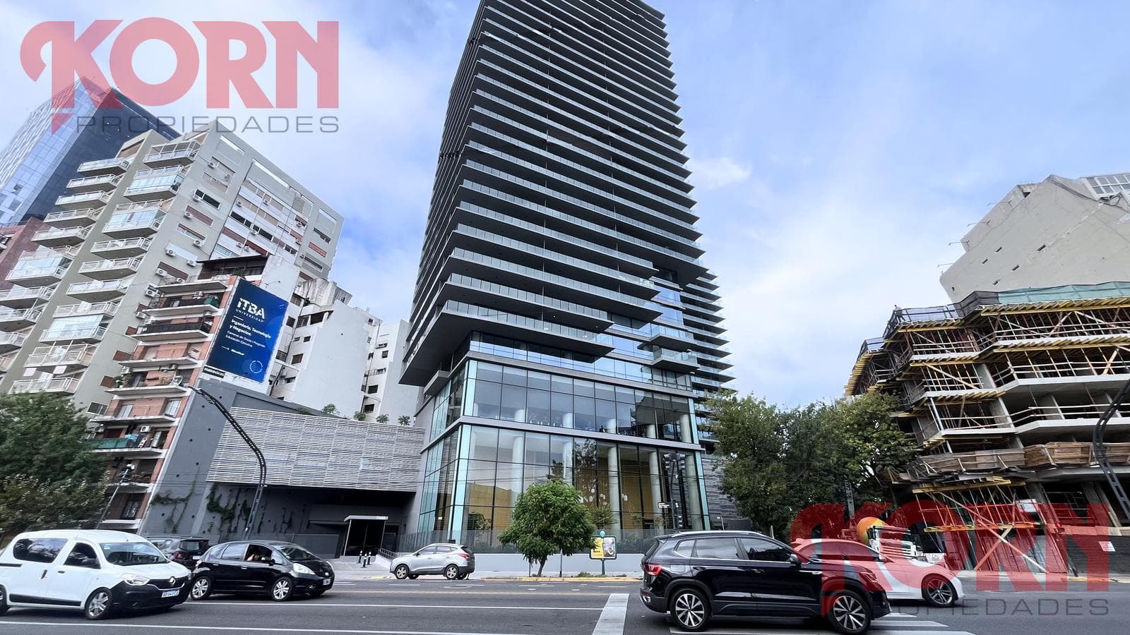 av. Del Libertador entre Núñez y Juana Azurduy