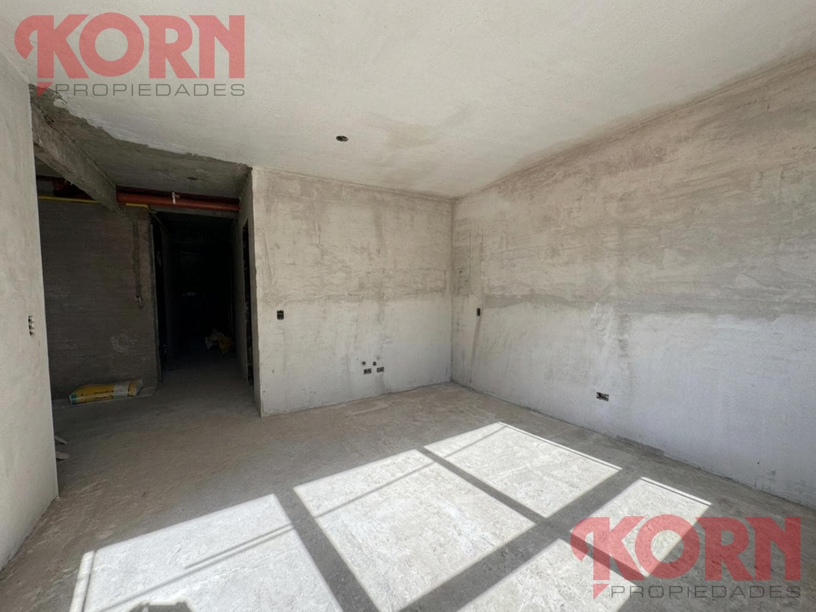 laprida al 1300, entre Santa Fe y Charcas
